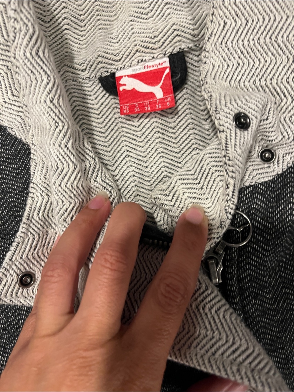Puma Gray & Cream Women’s Herringbone Knit Jacket - Picture 2 of 3